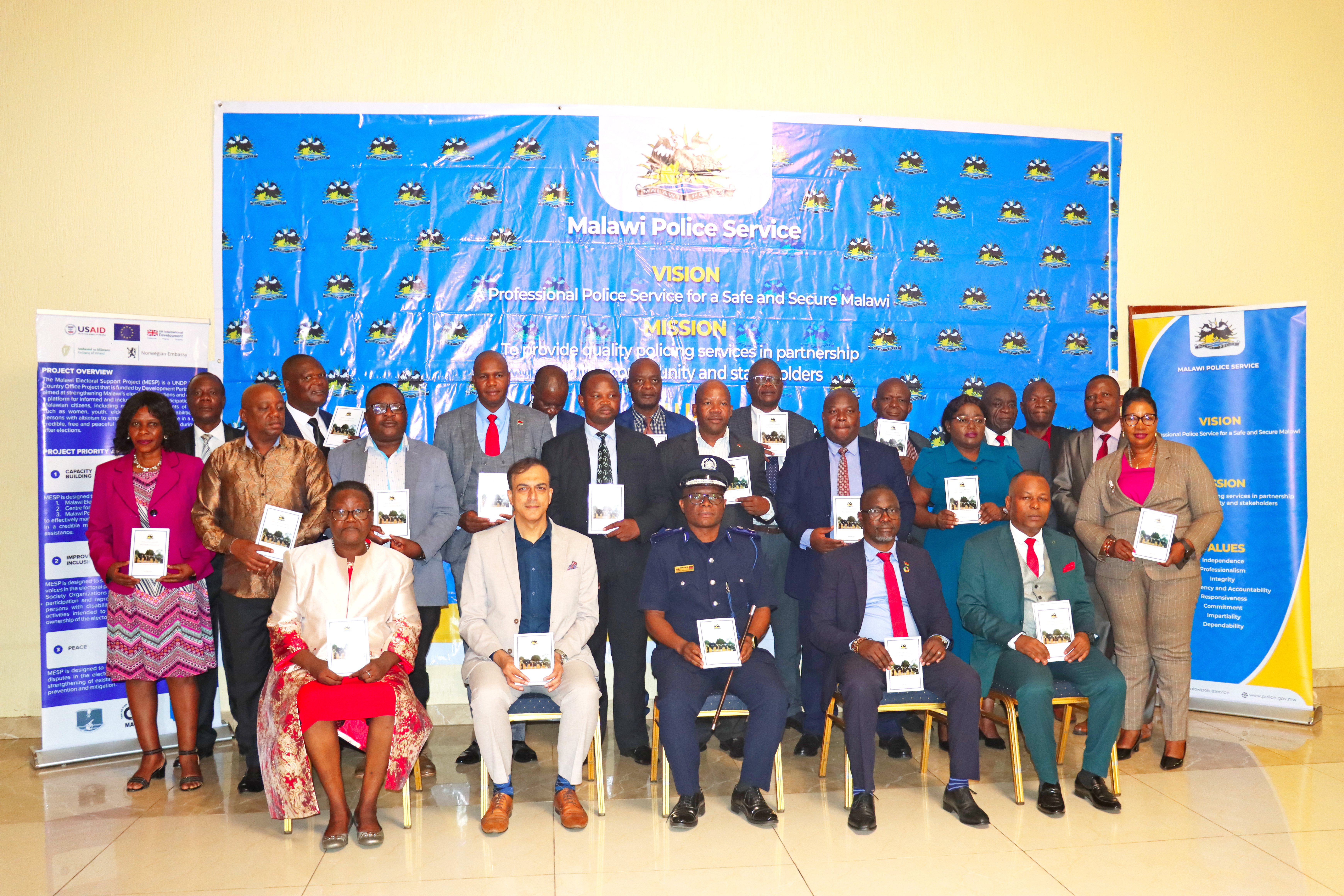 Group Photo Attendants